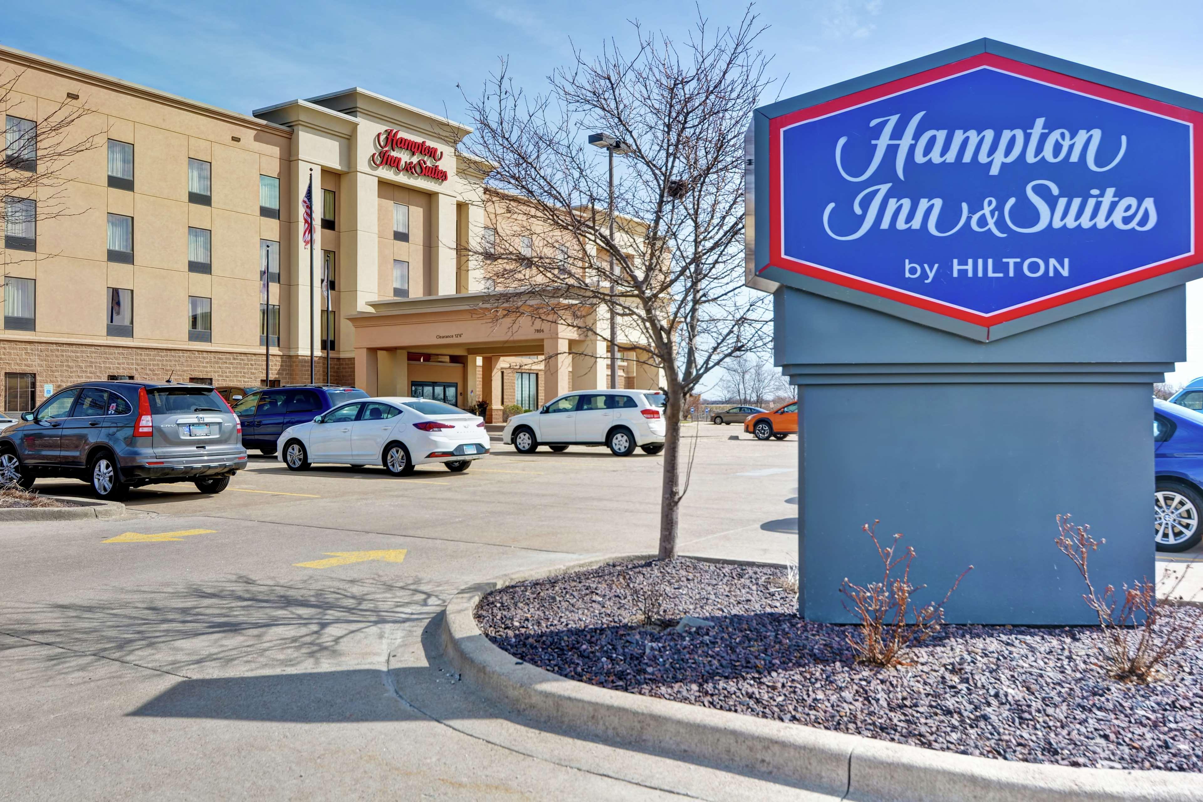 Hampton Inn And Suites Peoria At Grand Prairie Exterior photo